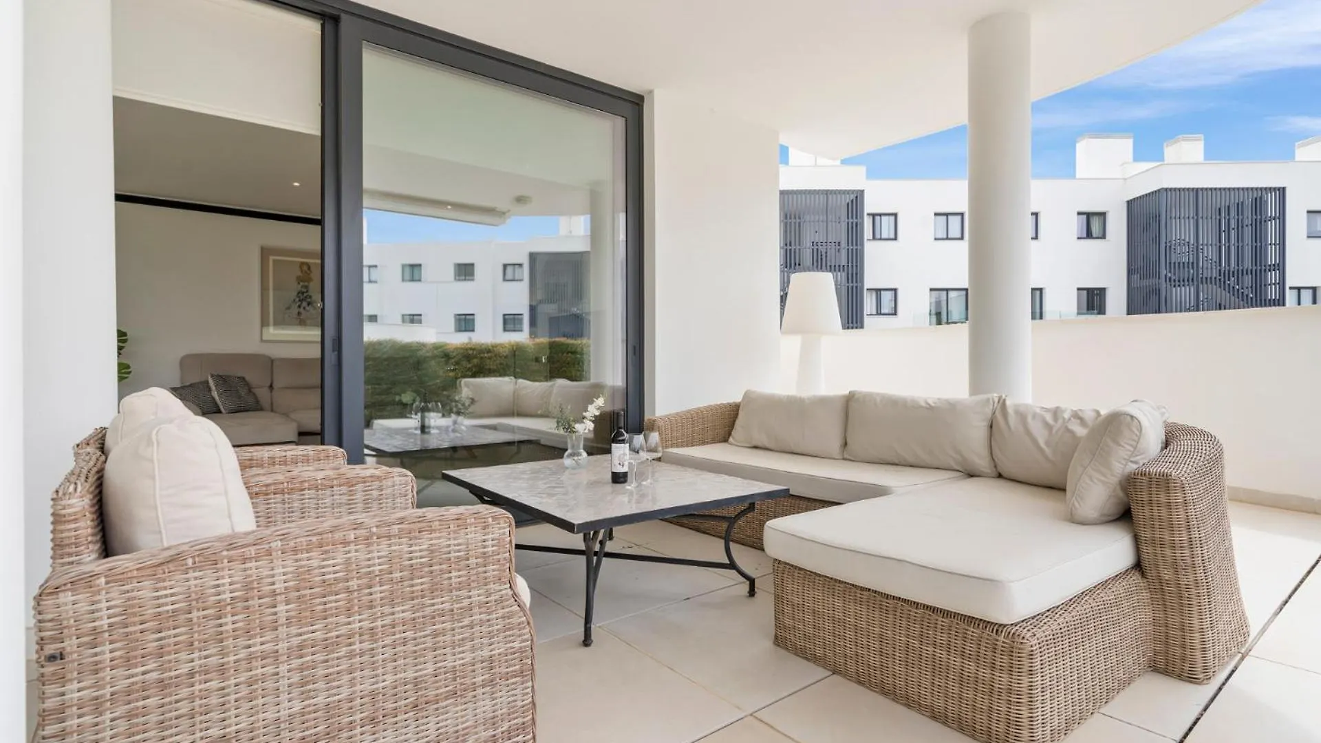 White Modern Retreat In Fuengirola - Ref 48 Apartment Torremuelle